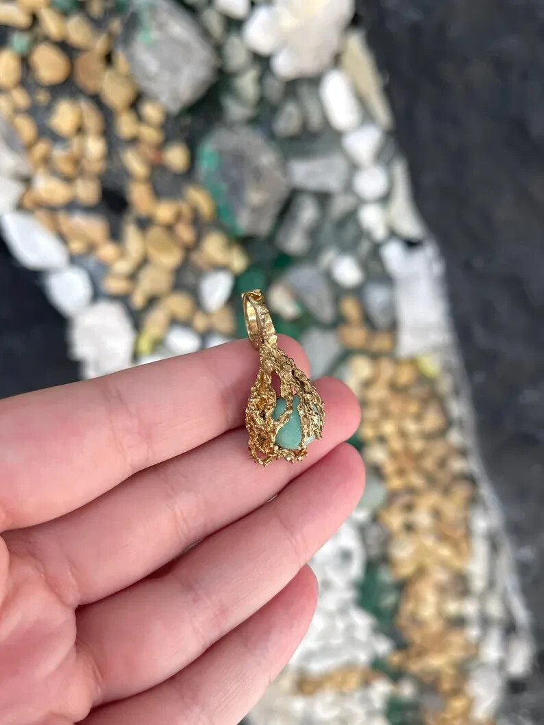 6.80 Carat Colombian Emerald Sphere Cabochon Nugget Cage Pendant Gold 14K