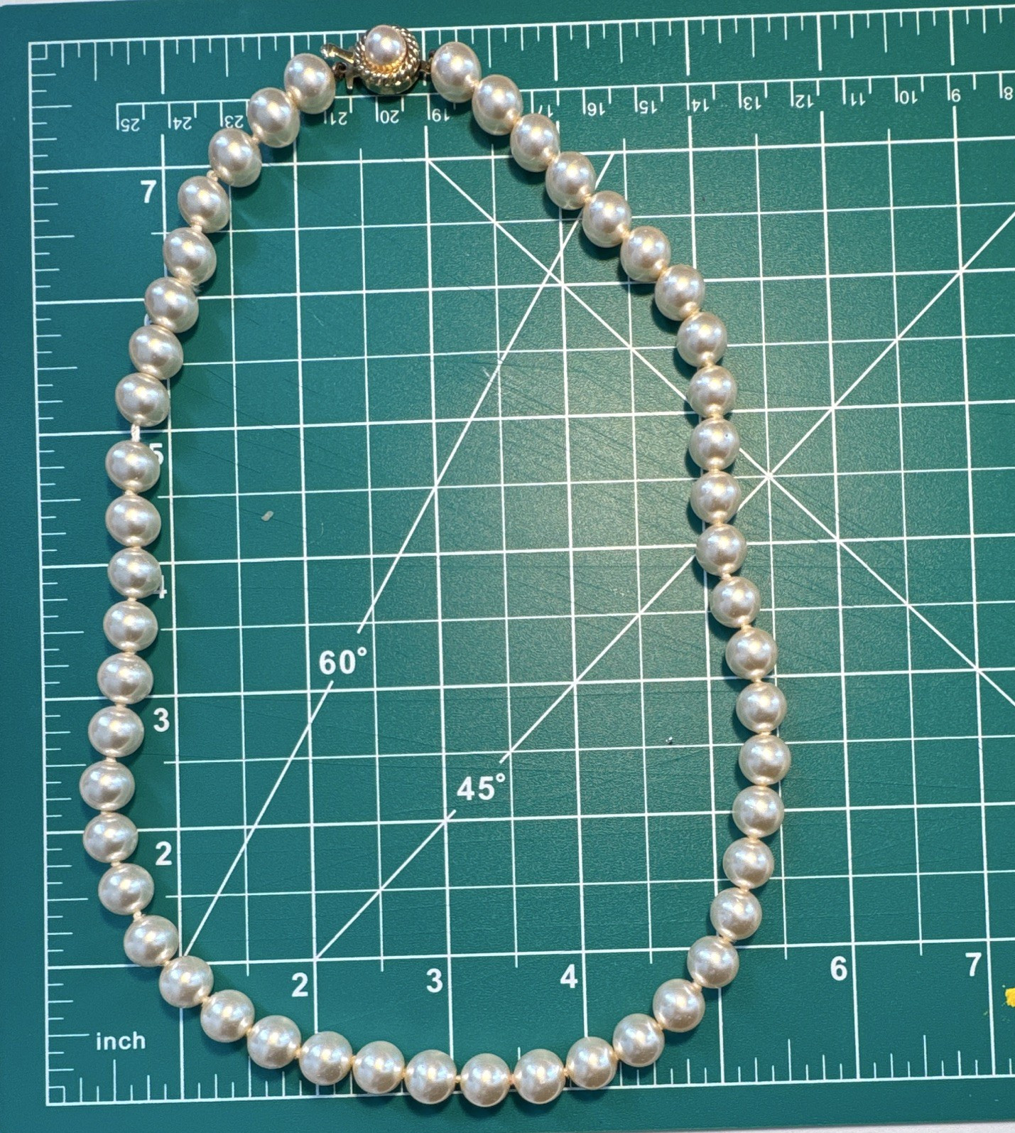 Imitation Faux Pearl Beaded Necklace White Round Ball/Bead Chain Barrel Clasp