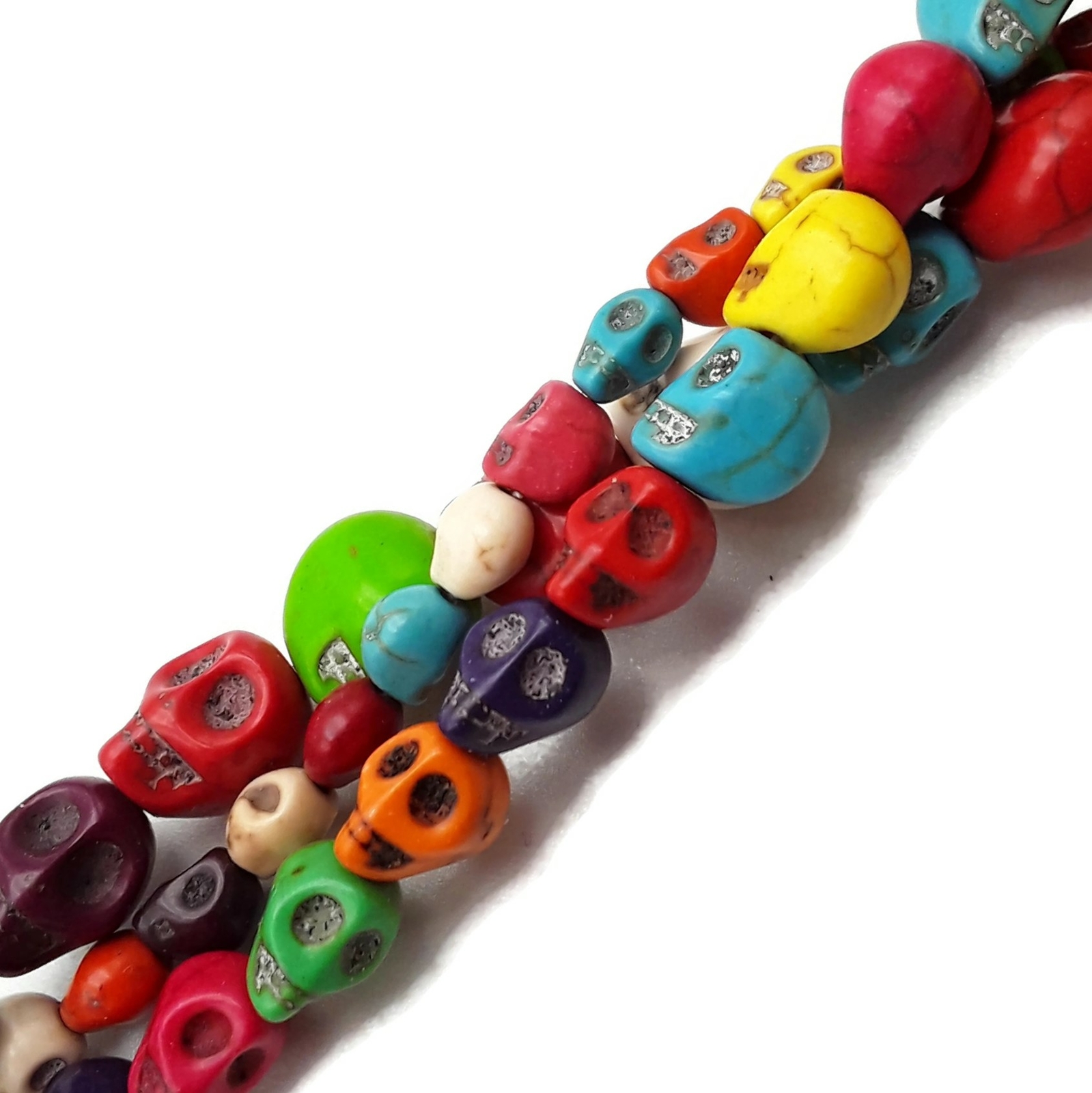 Multi-Color Howlite Turquoise Skull Beads 6x8mm 8x10mm 10x12mm 15.5″ Strand