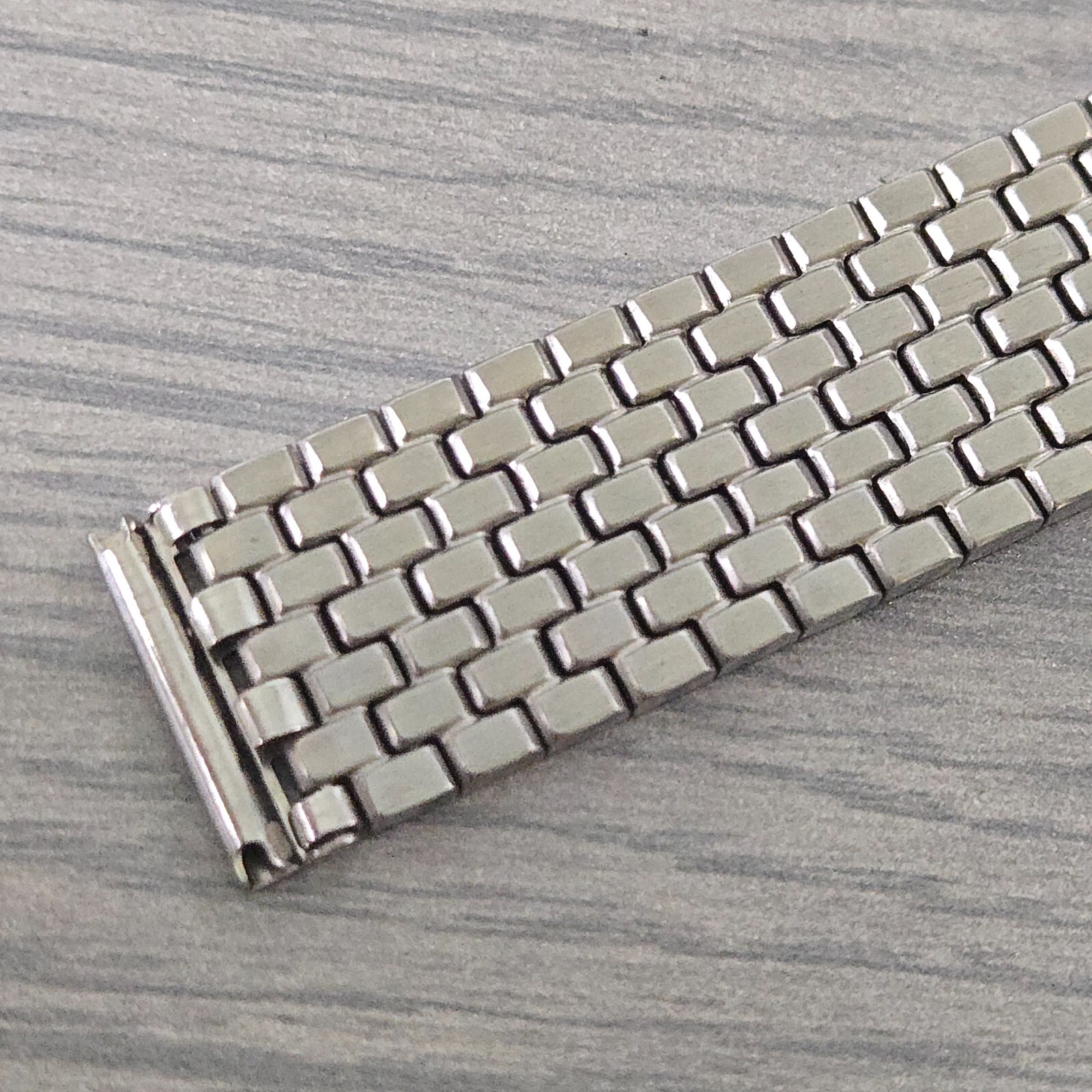 Rare and beautiful high quality stainless steel watch bracelet/watch band 20mm
