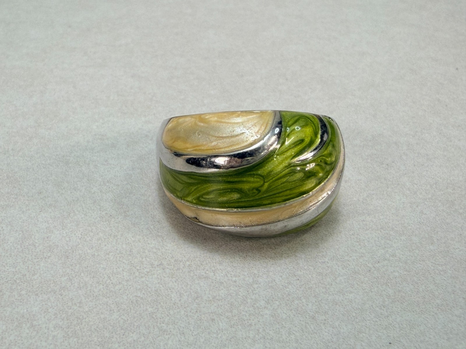 Green Enamel Swirl Statement Ring Silver Tone Modern Wide Band Fashion Jewelry