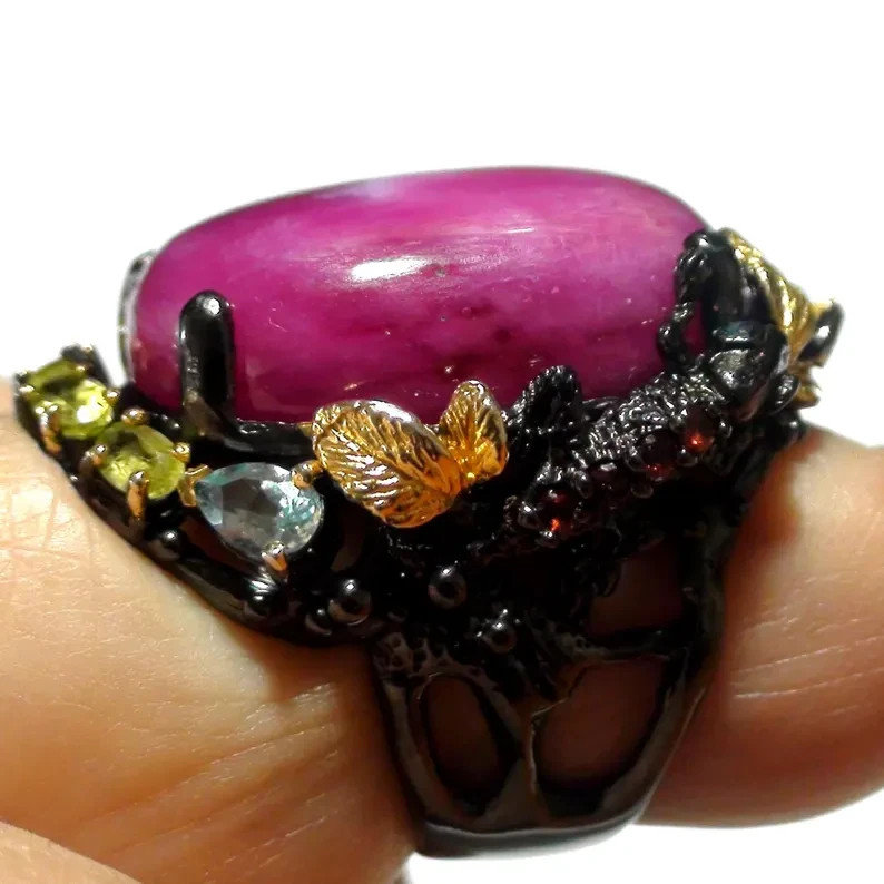 Cherry Ruby 86.30 carat Lizard Ring, Sterling Silver, Black & Yellow Gold Plated