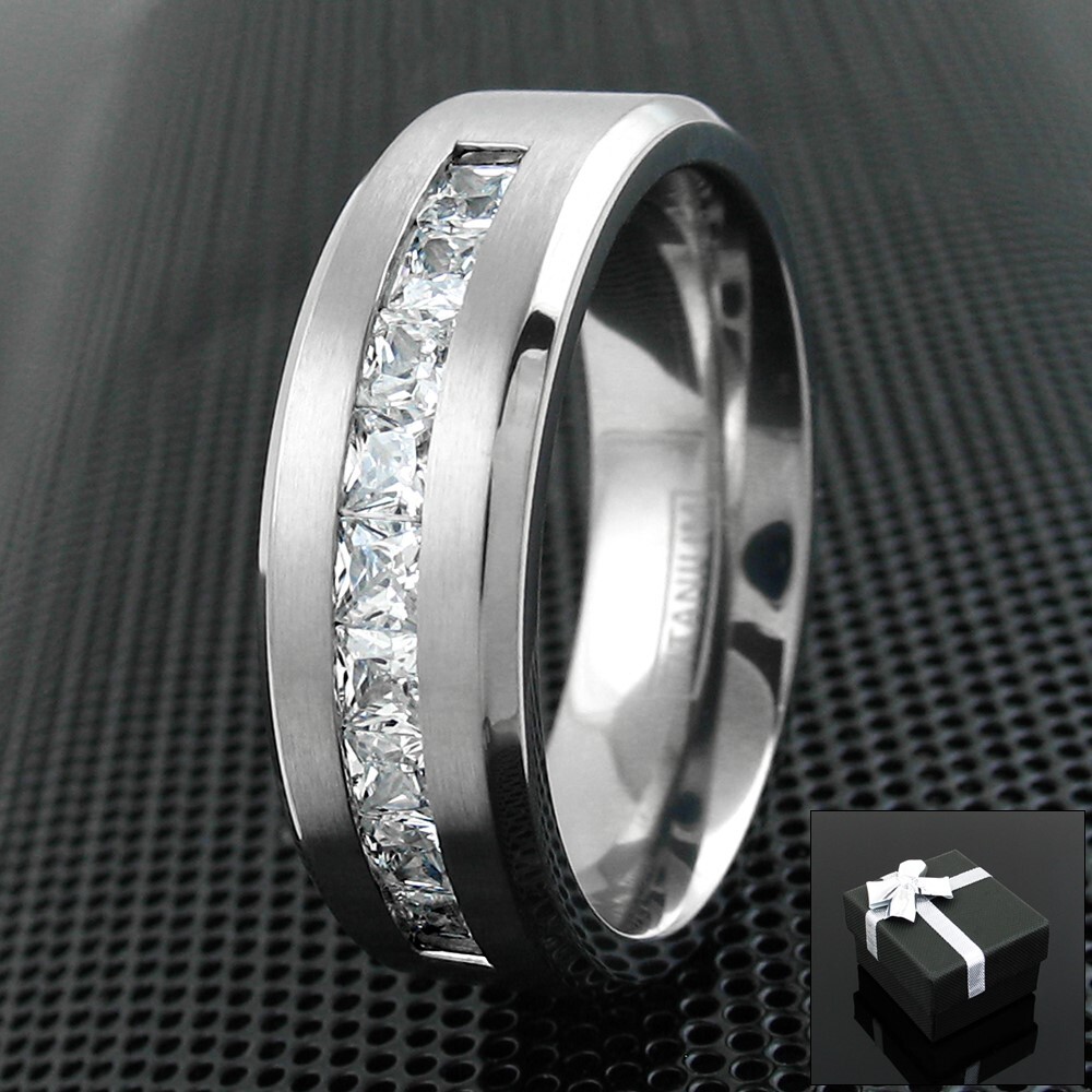 8mm Titanium Men’s 1.8 Carat Princess Cut CZ Brushed Center Wedding Band Ring
