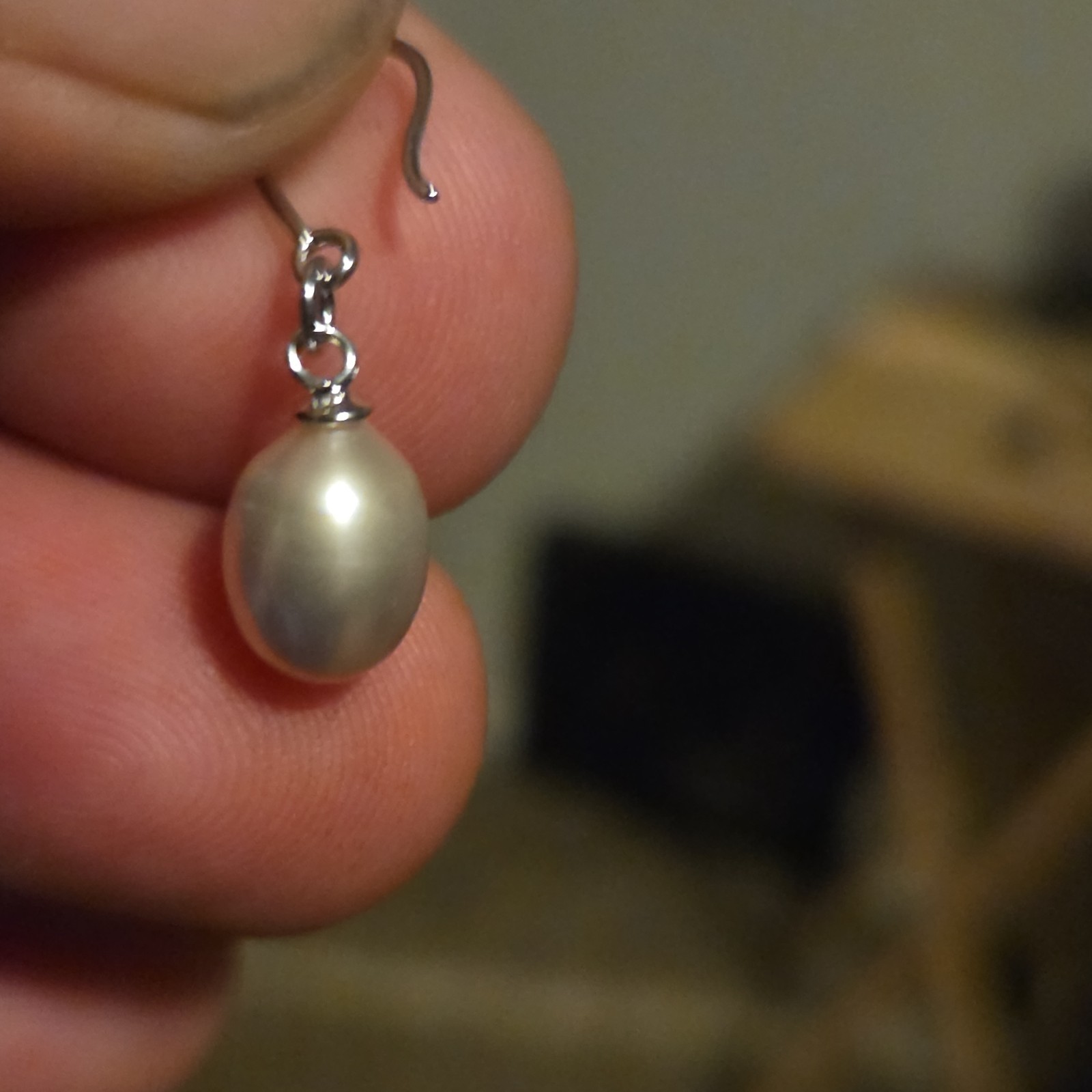 Fresh Water Oval Pearl Dangle Drop Earrings 925 Silver Hook Closure