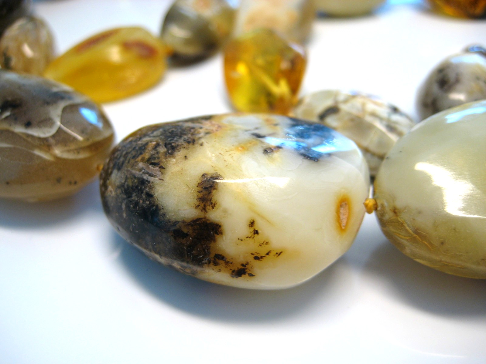 Genuine Huge Massive Amber Baltic Amber Necklace 76.2 grams 22.5 in !!!