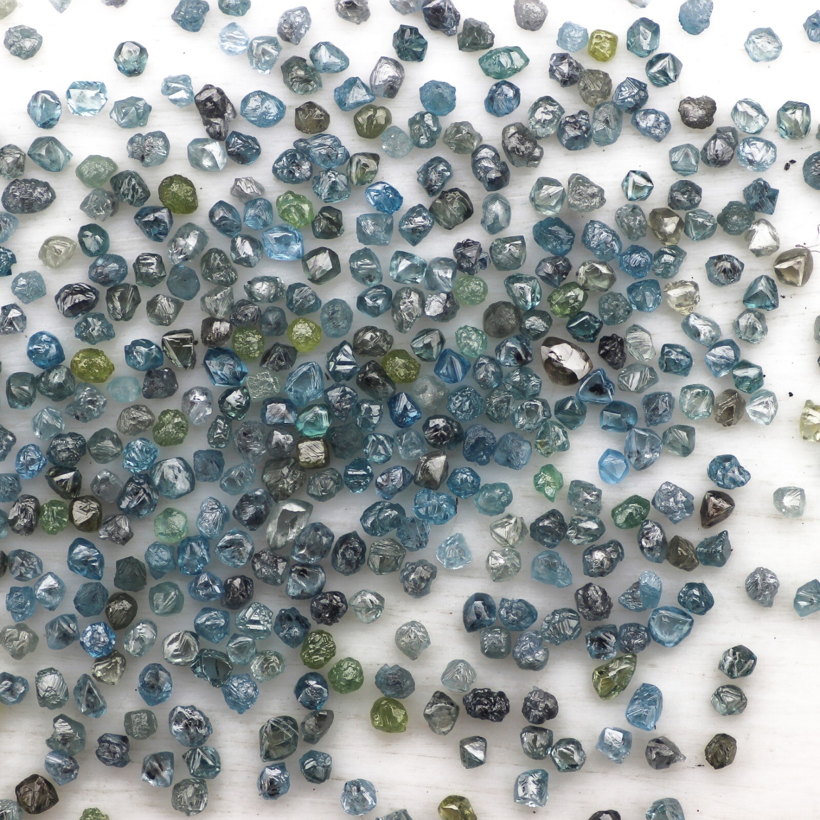 Blue Color Uncut Raw Loose Small Tiny Diamond 140Pcs 1.00Ctw Carat 0.80 – 1.00MM
