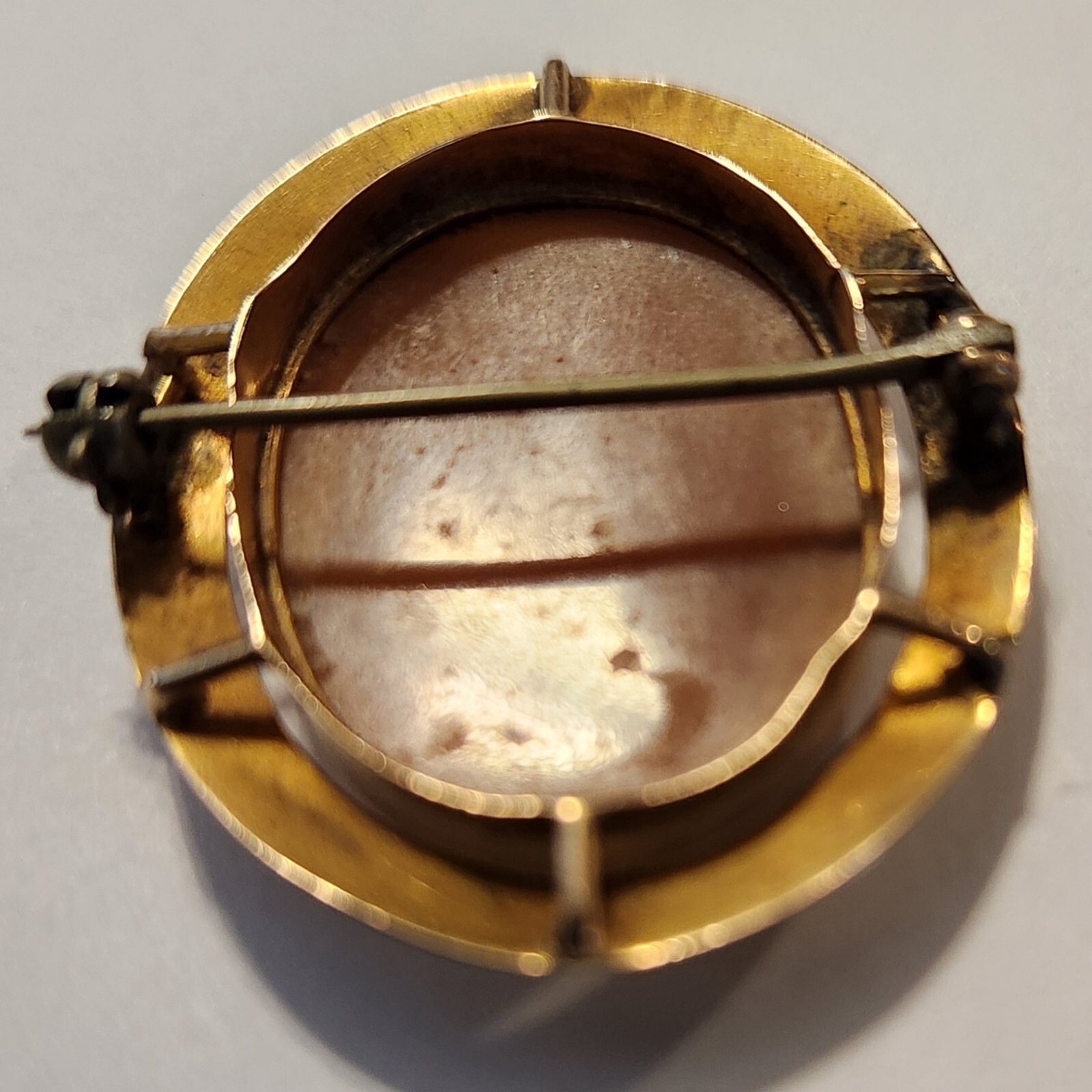 Cameo Brooch Gold. $500.00 Plus Buyer also Pays $25 Shipping/Insurance.