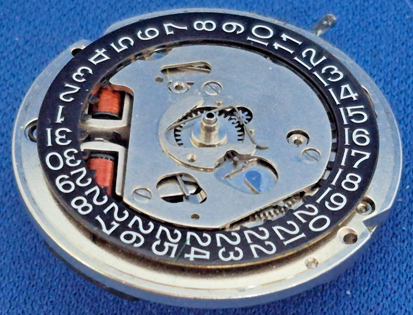 Universal Geneve Unisonic Movement 1-53 parts/repair; untested from a gold buyer