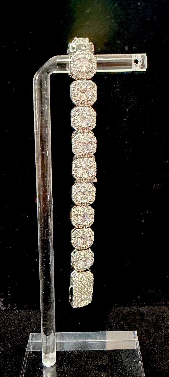Elegant 7in White Gold 7MM Iced Out Bracelet w/Iced Out Box Lock Hypoallergenic