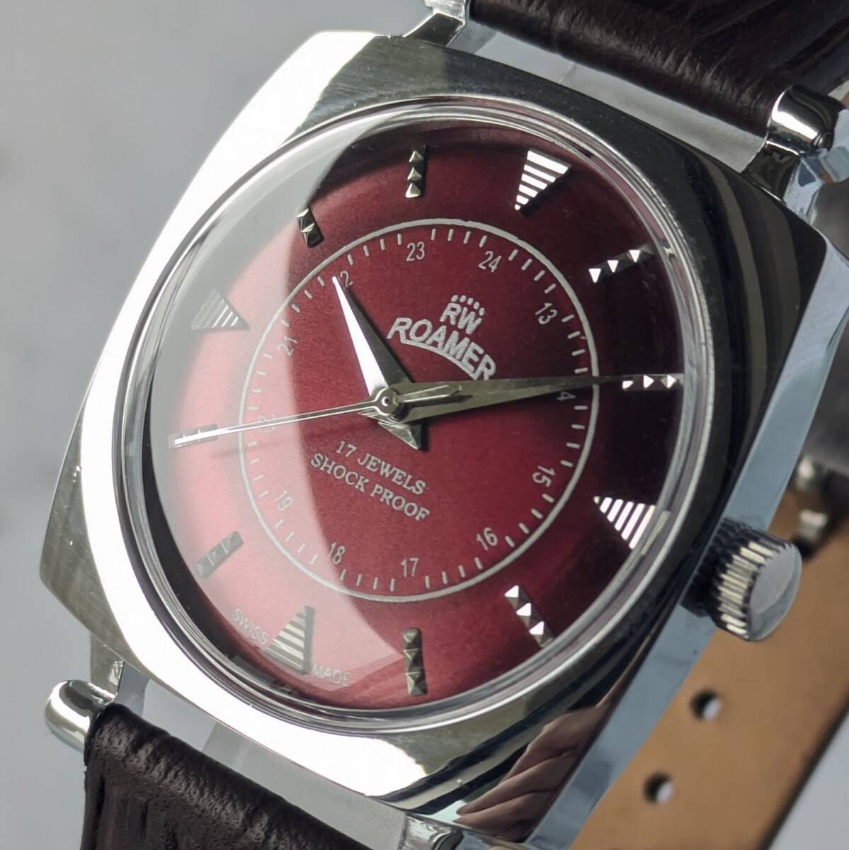 ROAMER Vintage Hand-Winding Mechanical Wine Red Sunburst Tonneau Leather Watch