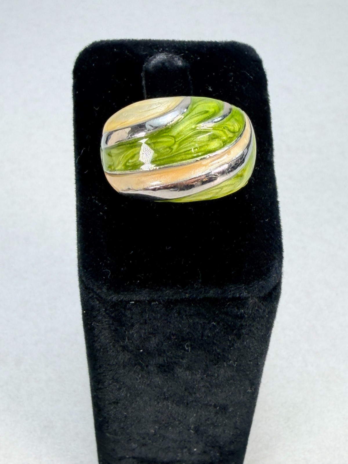 Green Enamel Swirl Statement Ring Silver Tone Modern Wide Band Fashion Jewelry
