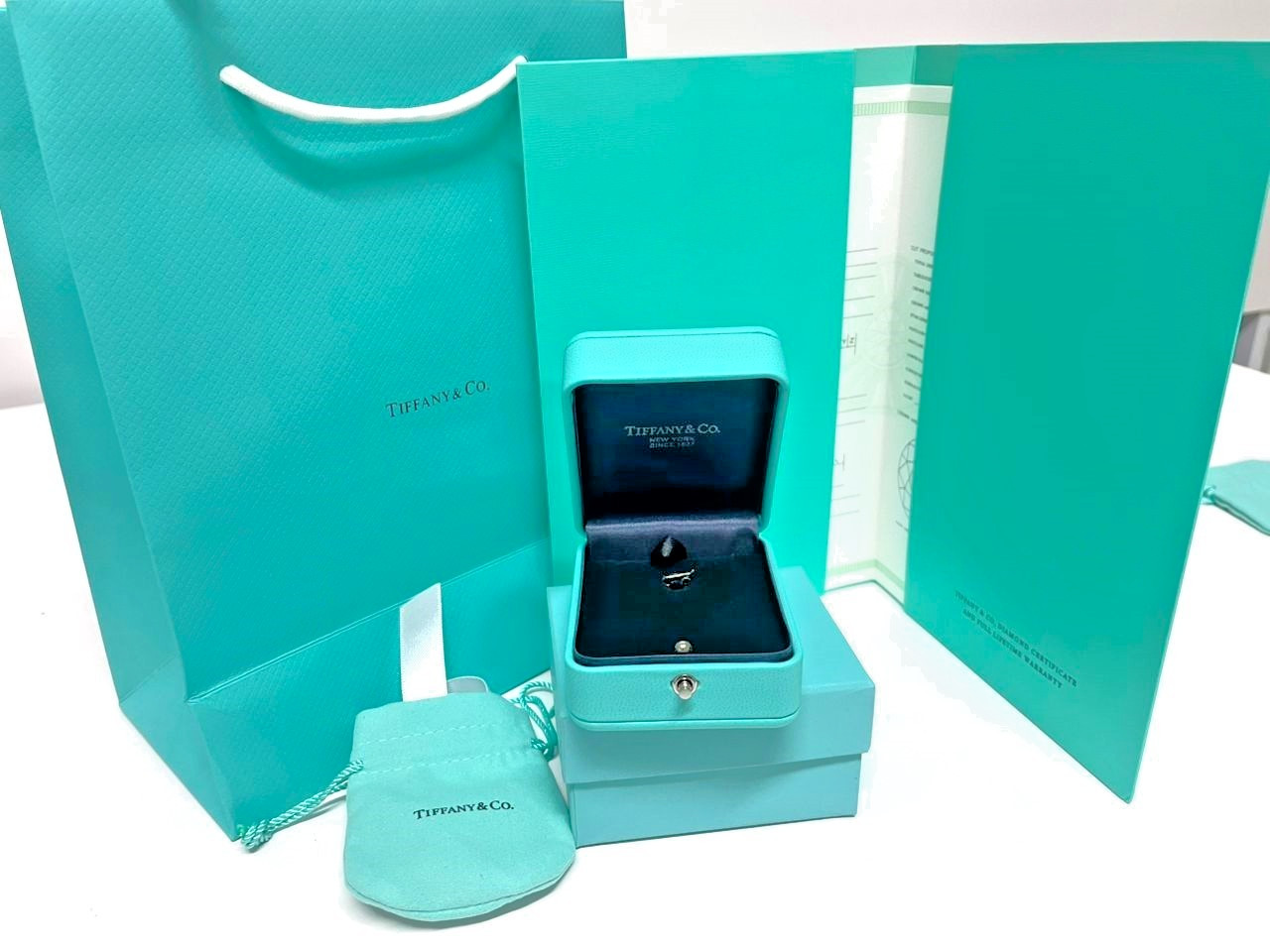 TIFFANY & CO. BLUE LEATHER PRESENTATION NECKLACE GIFT BOX, CASE, AND BAG