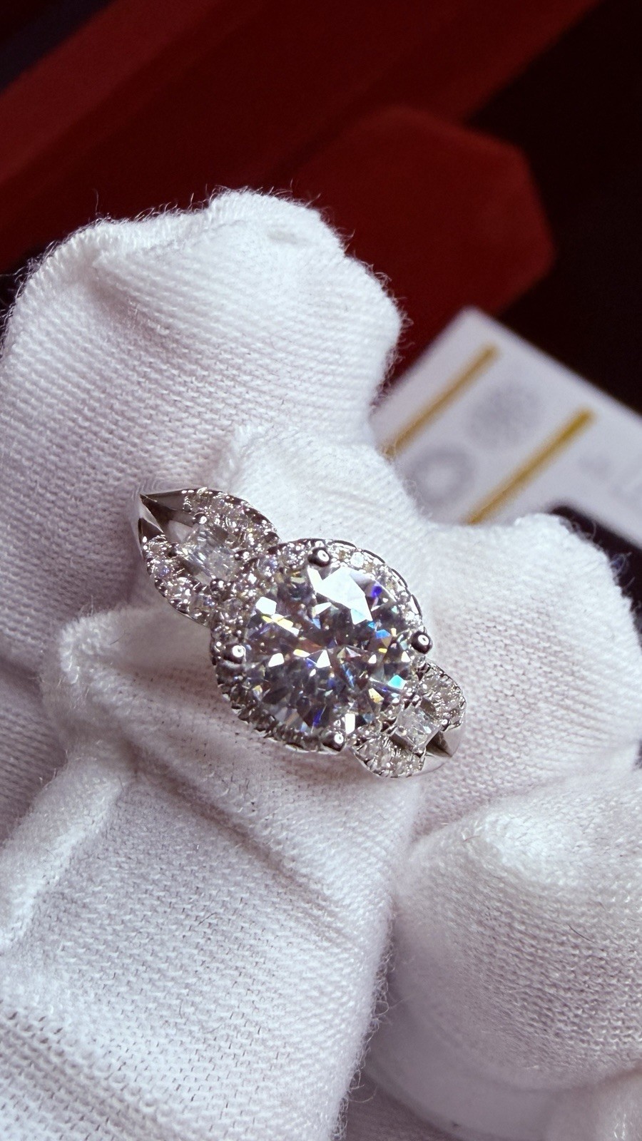 GRA Certified VVS1 925 Sterling Silver Moissanite Engagement Ring Size 8