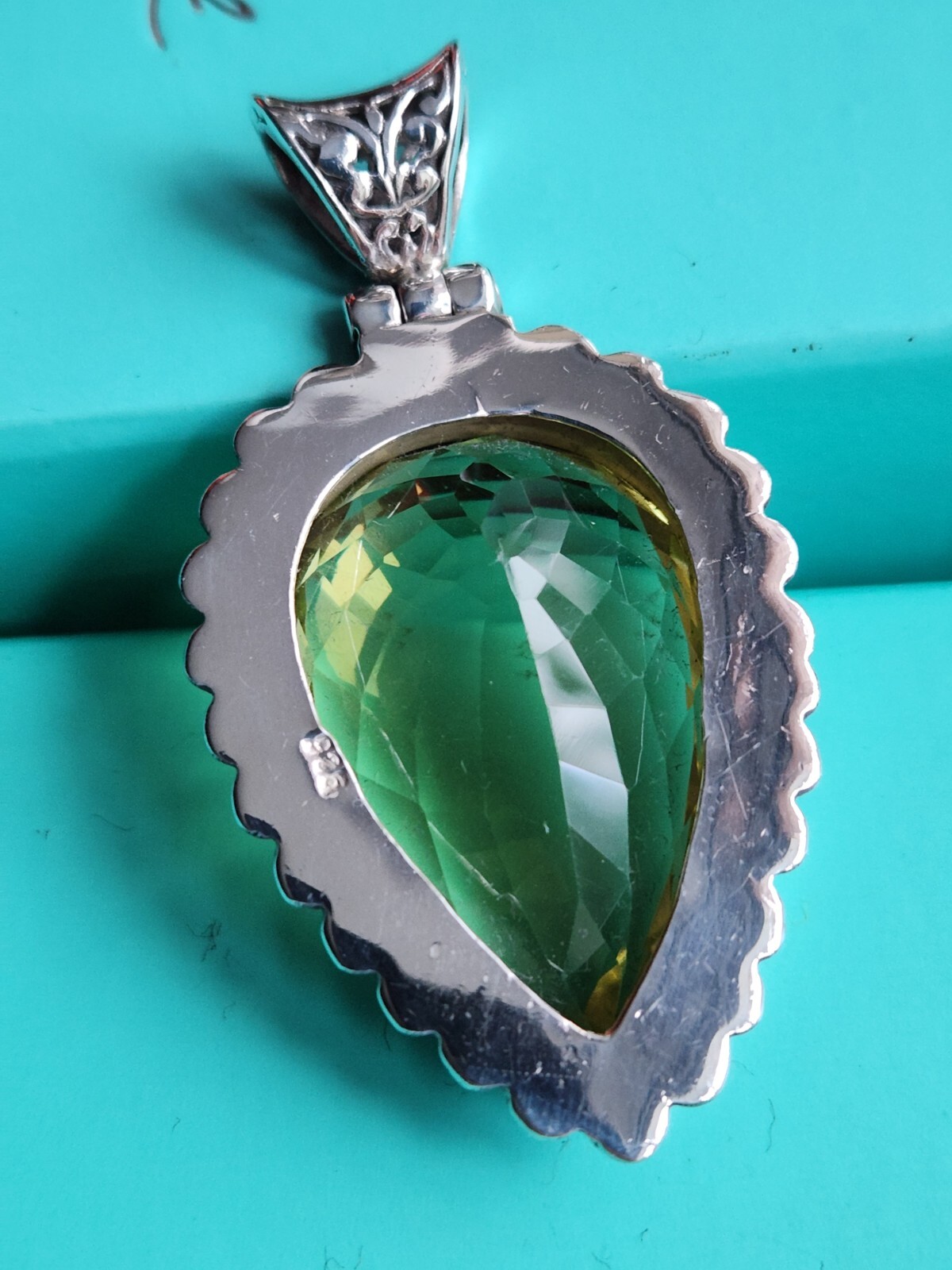LARGE LEMON QUARTZ STERLING SILVER PENDANT, 28.5 GRAMS