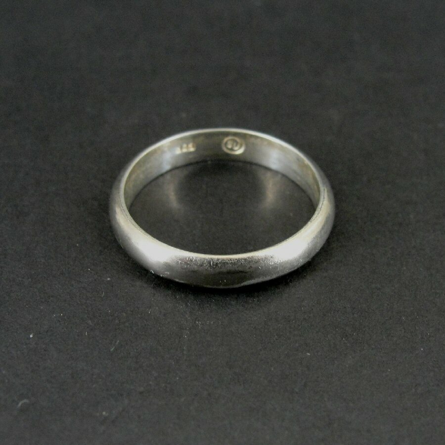 SU Ring Silver Band Smooth Texture Sleek Sterling 925 Size 8 Band Ring