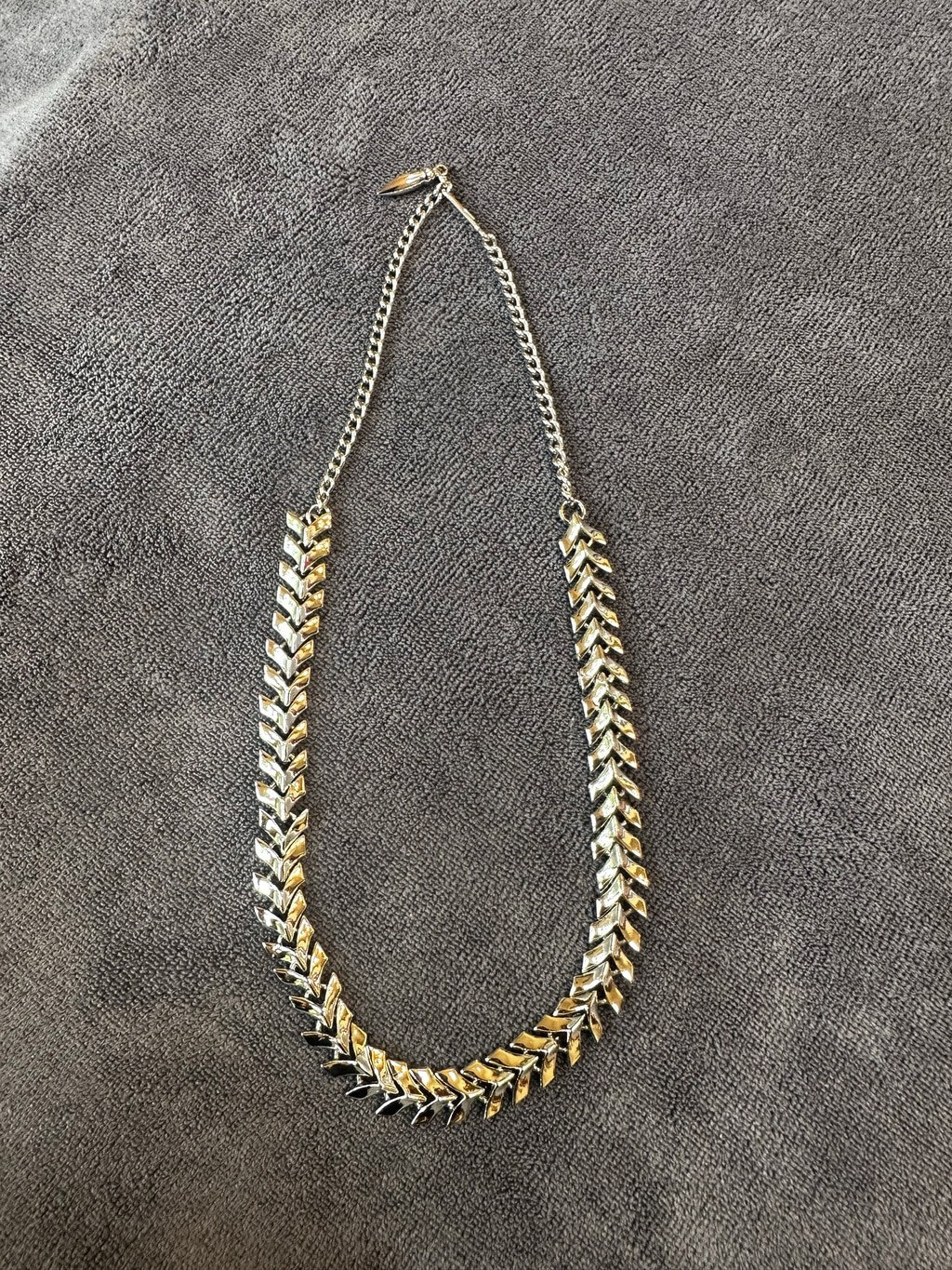 Unbranded Silver Chevron Link Necklace