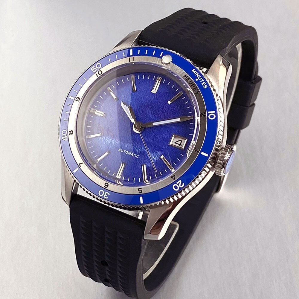 NH35 Diving Men’s Watch 40mm 20ATM Diving 200m Waterproof Bubble Sapphire Crysta