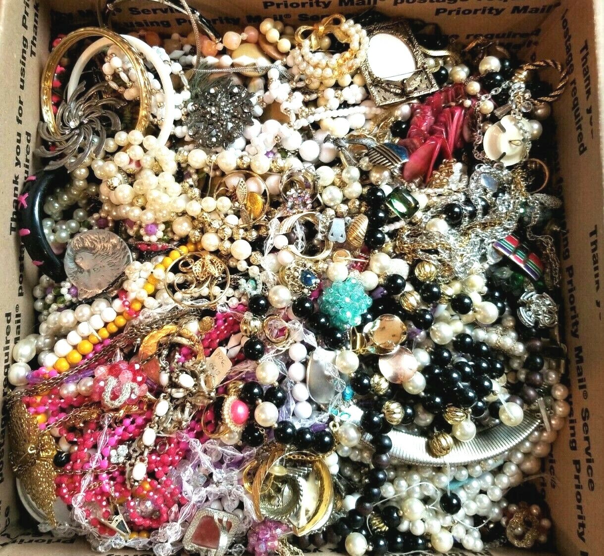 UNTESTED Vintage Modern Jewelry Junk Craft Lot Pieces Part Brooches Bracelet +++