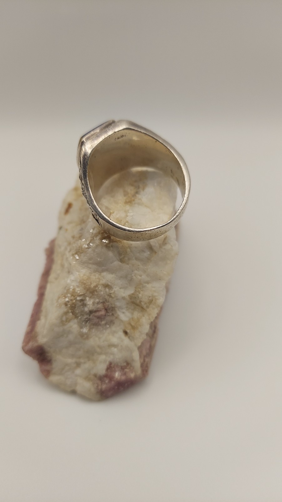 vintage Native sterling silver multi stone ring, size 10.5