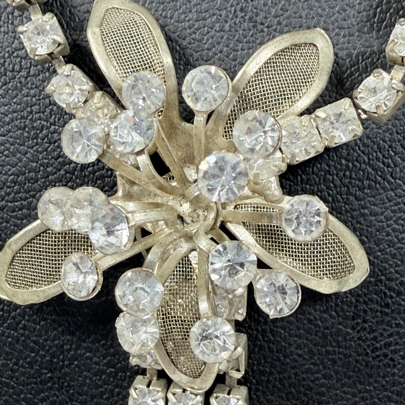 Vintage Rhinestone Necklace Choker Flower Lightweight Adjust up to 16″