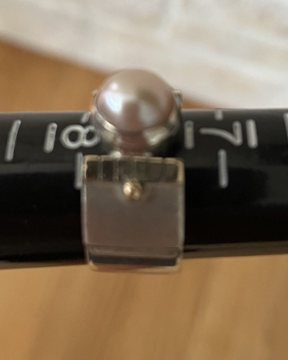 Vtg Silpada 925 Sterling Silver w/ Pearl Ring sz 7.5-8 Wide Band retired