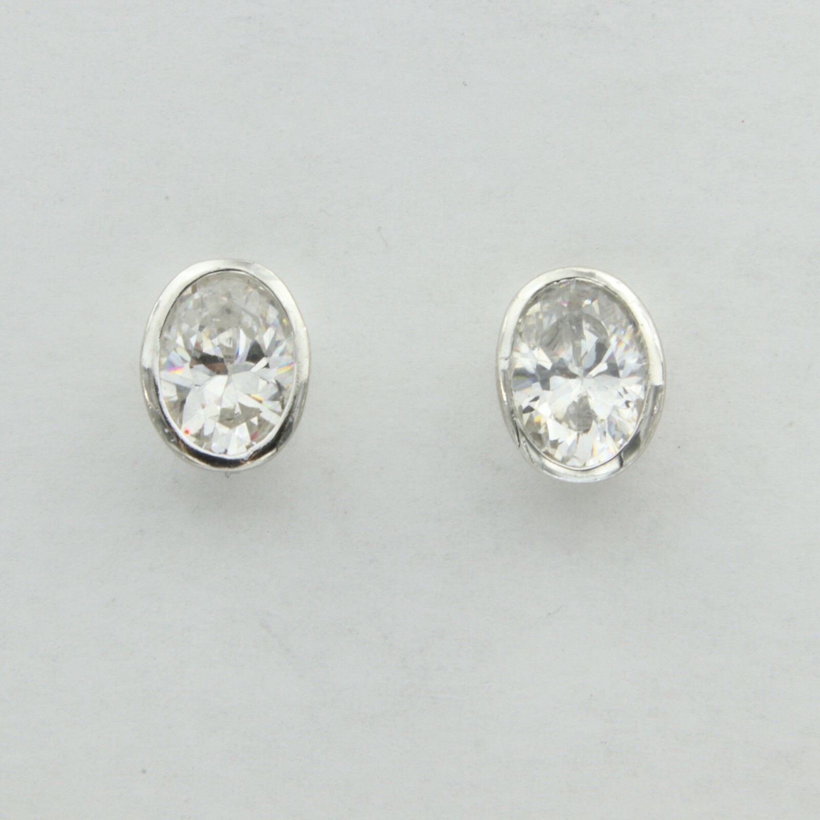 Cubic Zirconia Oval Post / Stud Earrings – 925 STERLING SILVER Rhodium ART#31s