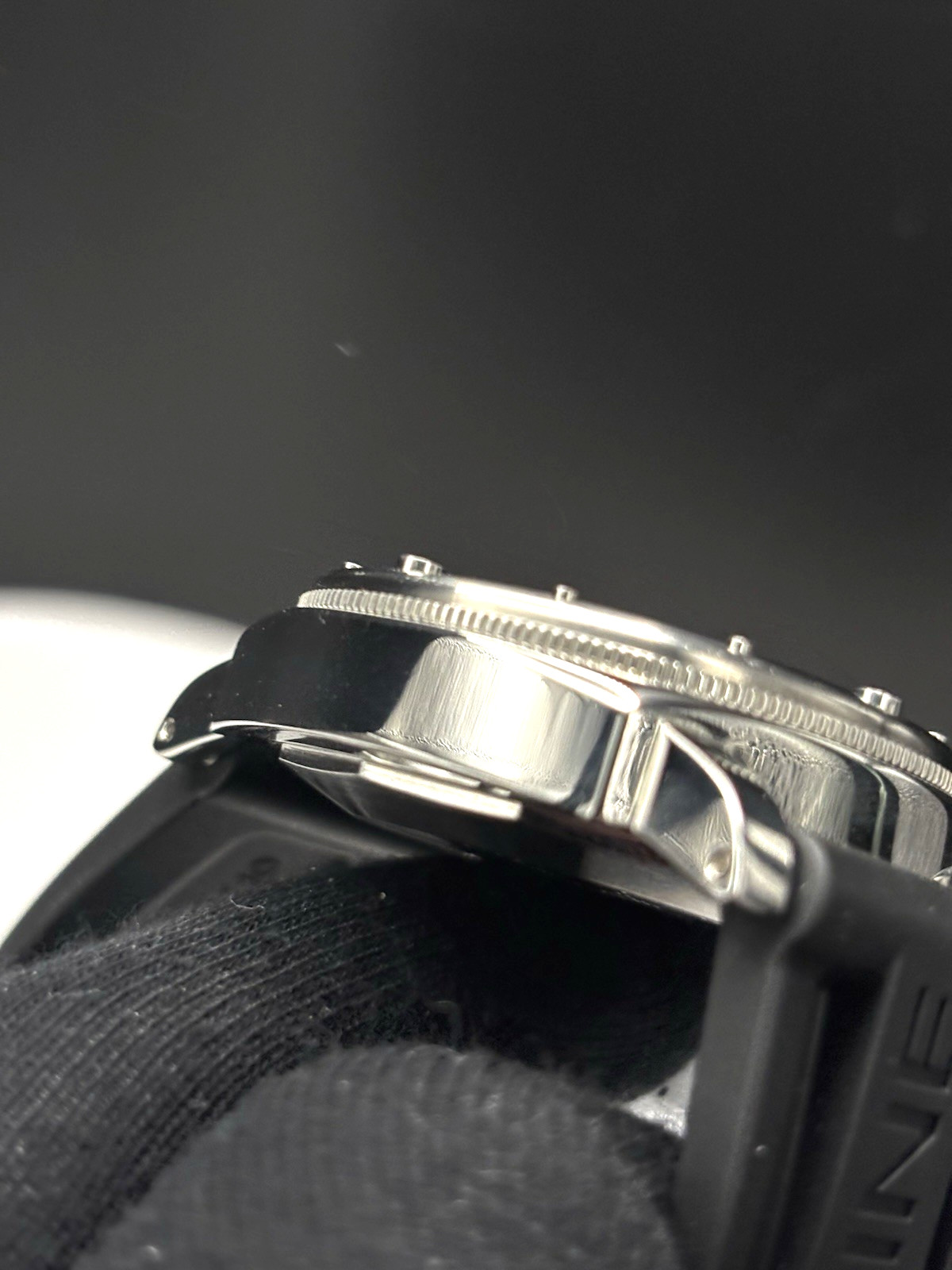 Panerai Luminor Submersible Men’s 44mm Diver Black Dial Watch – PAM00024