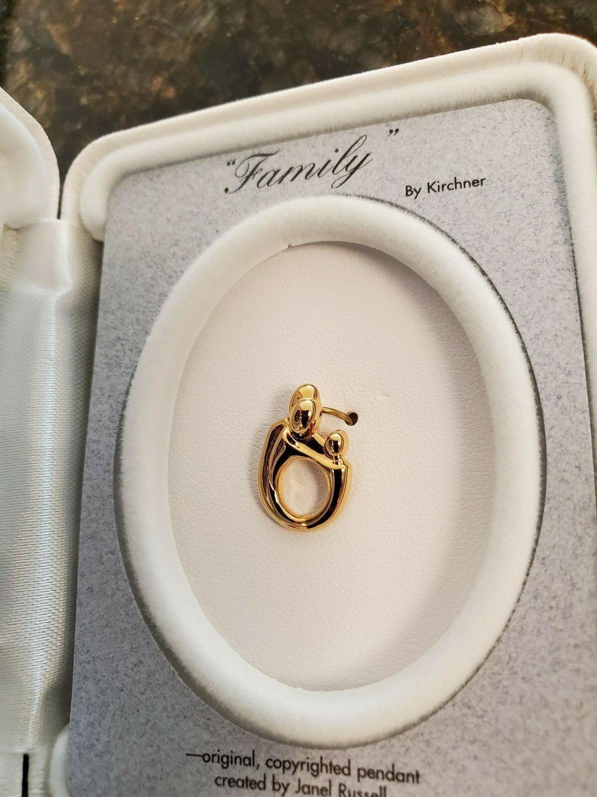 Mother and Child® Family Original Janel Russell 14KT. Gold Small Pendant