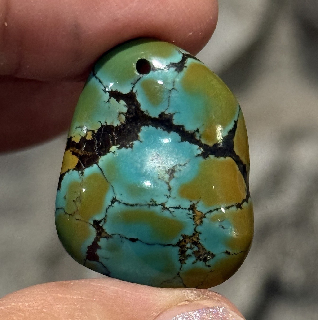 32.4ct 27.2x21x7.6mm Green Blue Hubei Turquoise Drilled Stone Pendant Old Stock