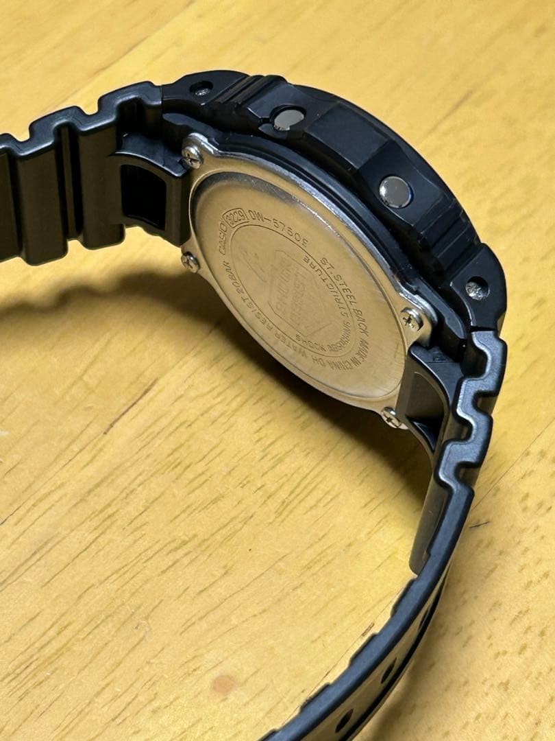 casio G-SHOCK G-Shock DW-5750E Inverted LCD Good operation