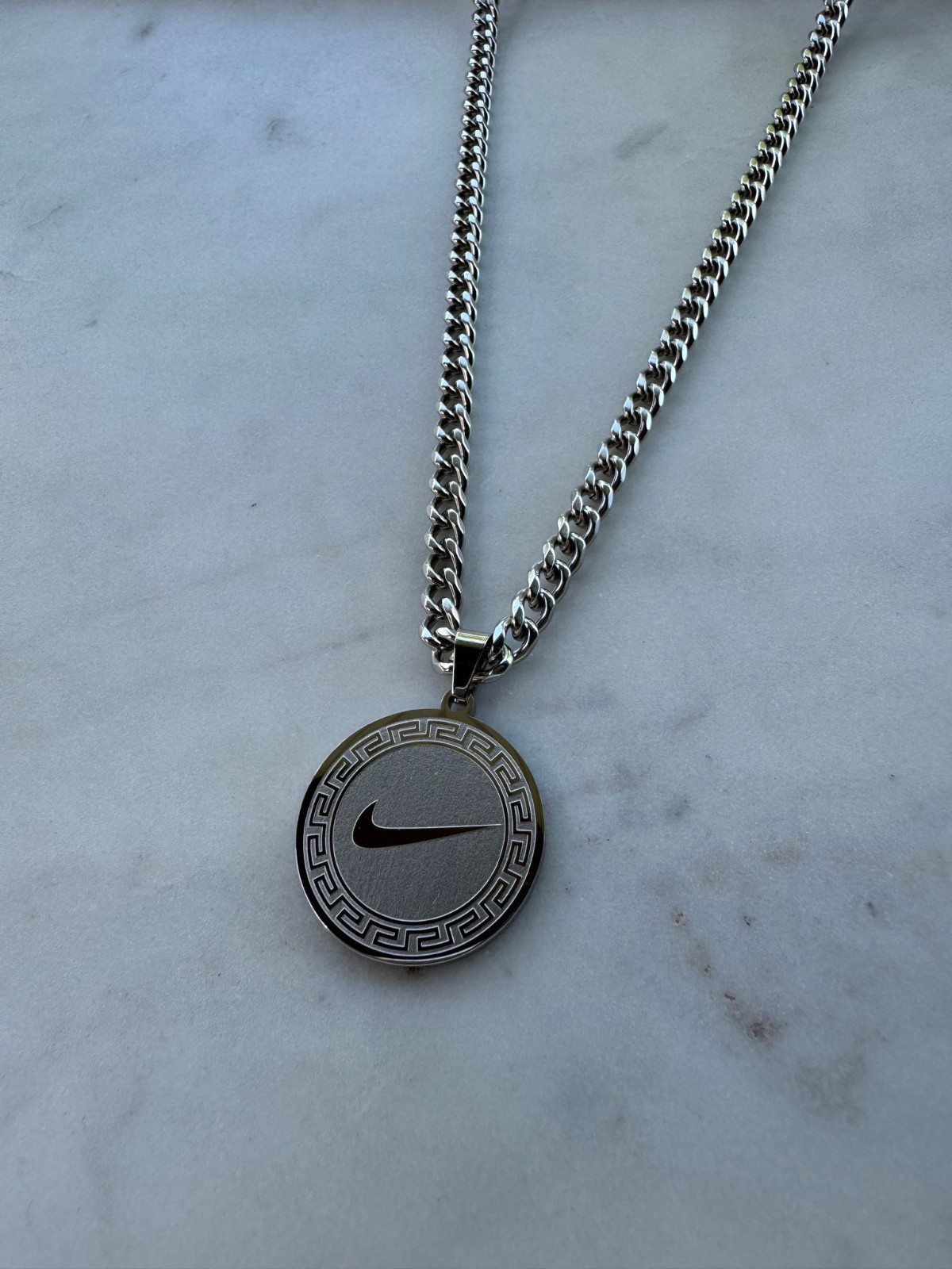 Silver Nike Necklace – Nike Swoosh Circle Pendant – 5mm Cuban – 22″ Chain Y2K