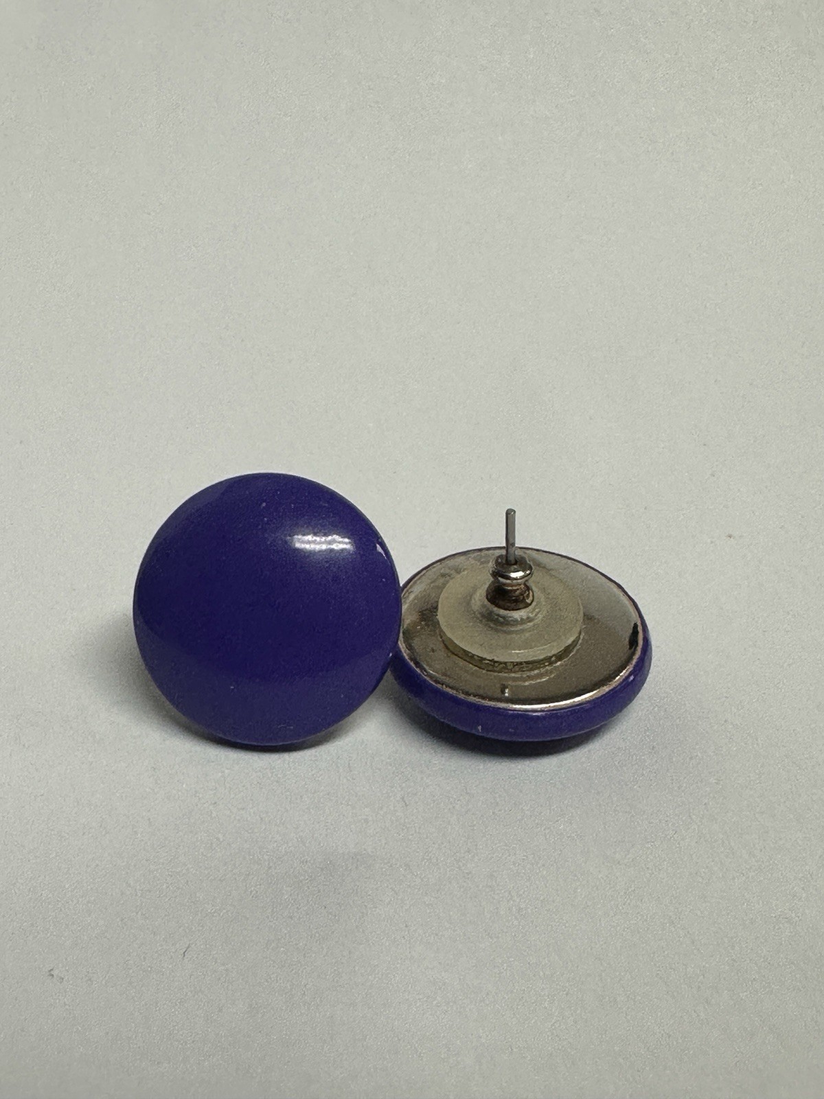 Round Purple Plastic Stud Earrings Butterfly Closure No Stone