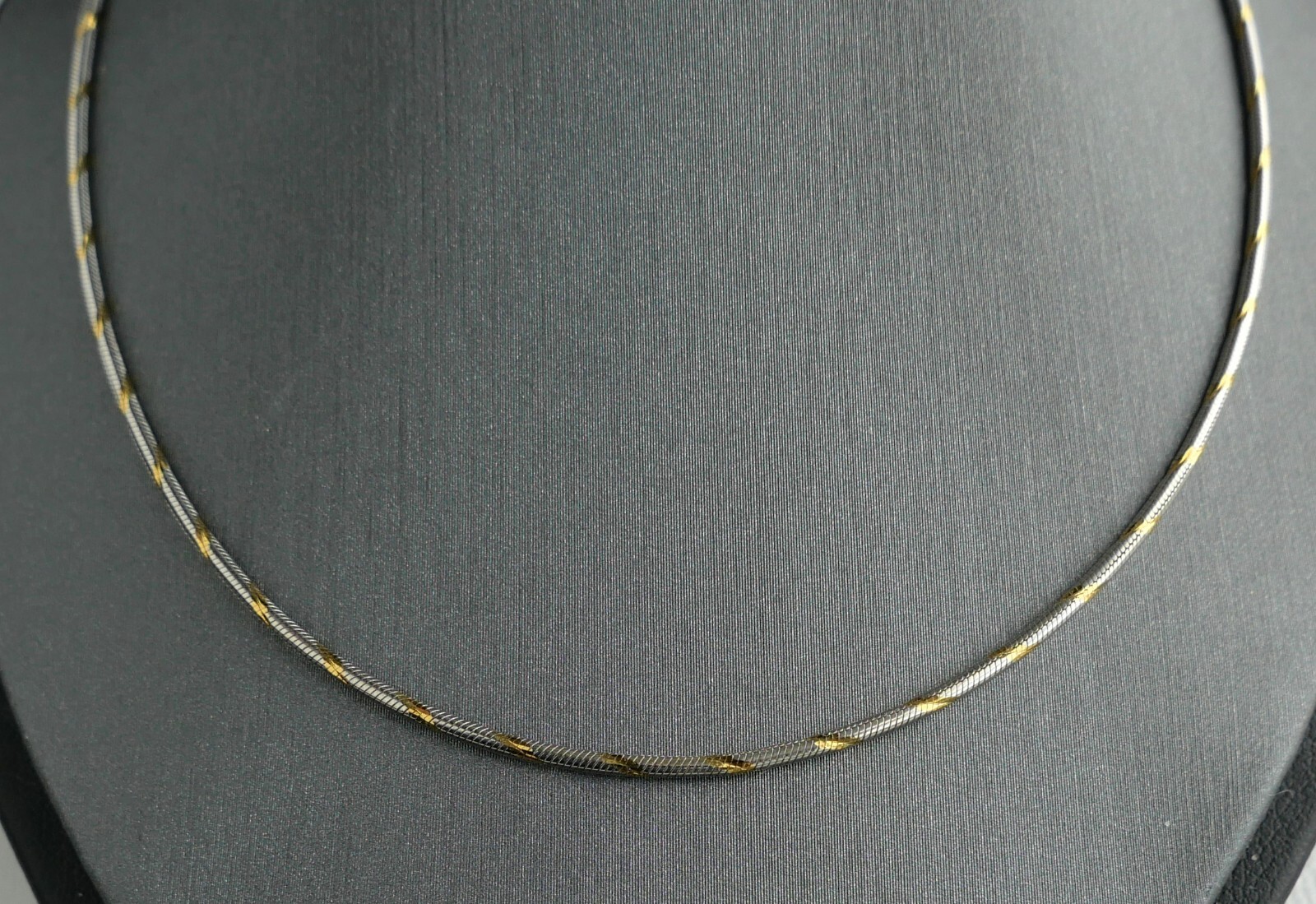 14K SOLID GOLD ITALIAN 2 TONE SNAKE CHAIN 18 INCHES LONG 1.3 MM THICK