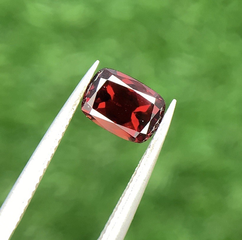 1.35Ct Natural Deep Blood Red Garnet Cushion Cut Loose Gemstone 6.4×4.5mm
