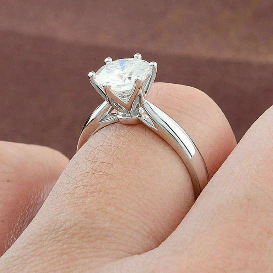 Lab Grown Diamond IGI EF/VS1 2.00 CT Round-Cut Engagement Ring 14k White Gold