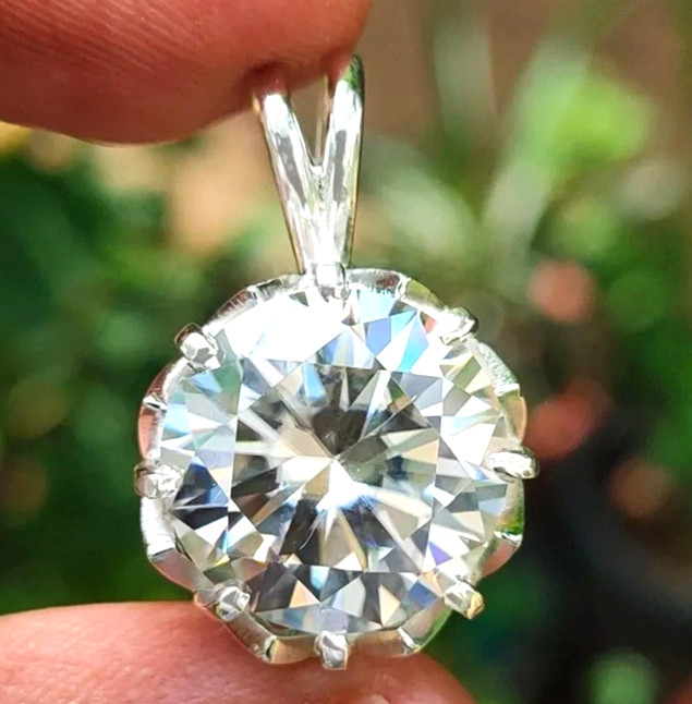Rare 10.0 Ct Certified White Diamond Solitaire Pendant 925 Silver Great Luster