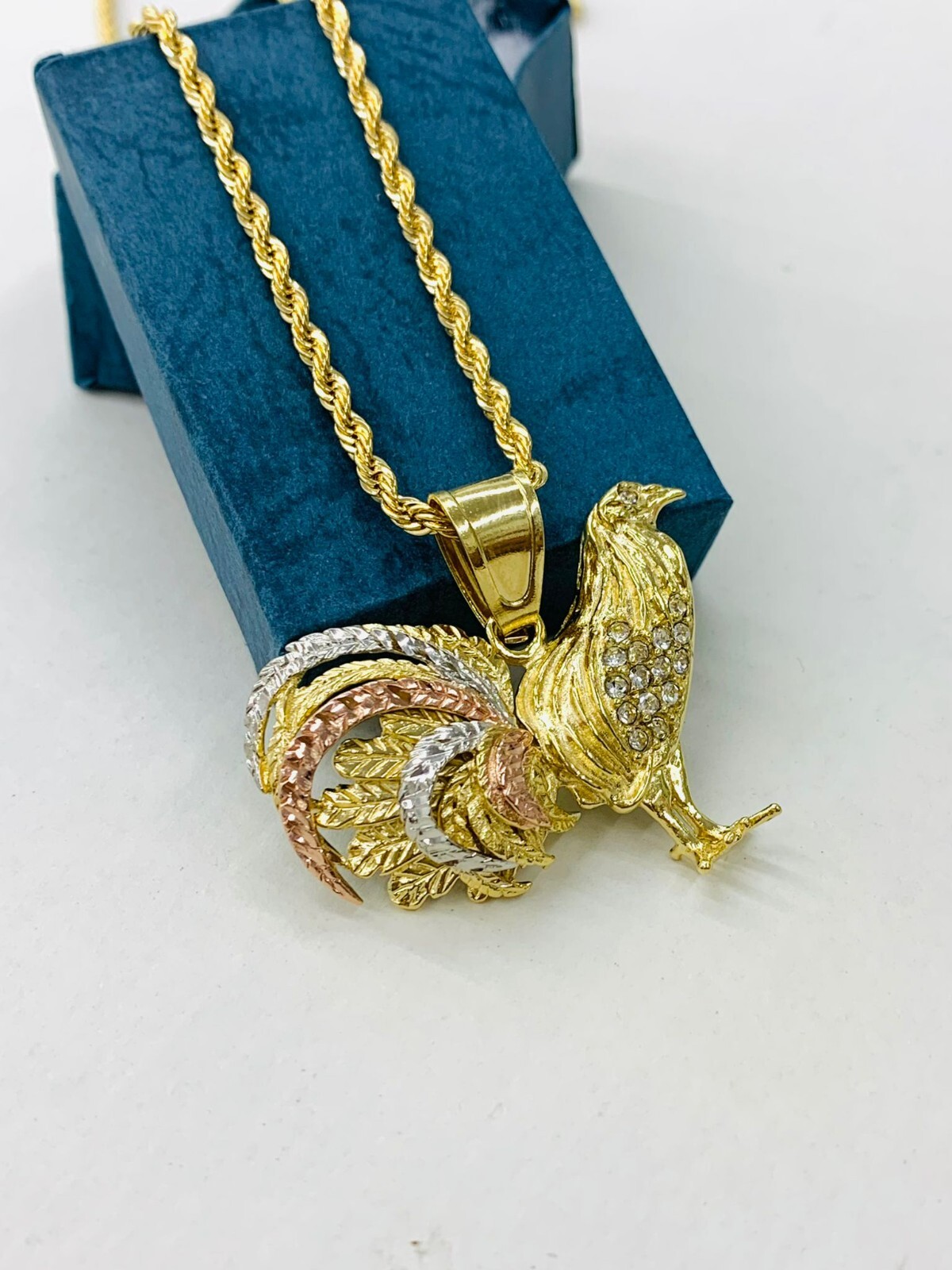 Mens Rope Chain Chicken Rooster Pendant Necklace 24″ for Good Luck & Protection