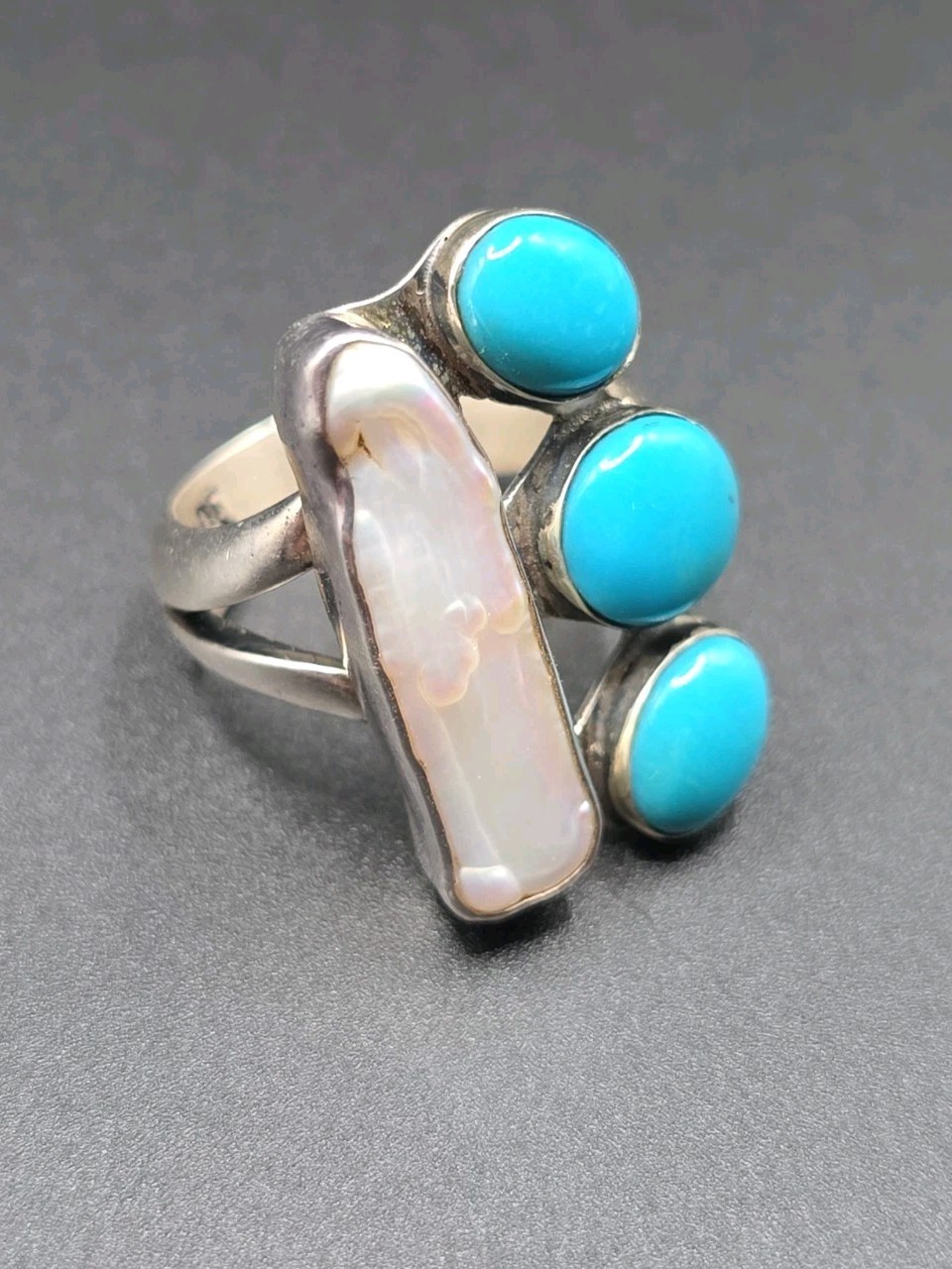 🔥VTG Native American Style Sterling Sliver Turquoise And Mother Of Pearl Ring