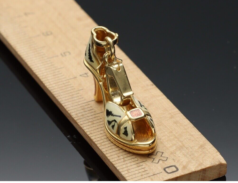 750/1000.18KT ROSE GOLD CHARMS PENDANT