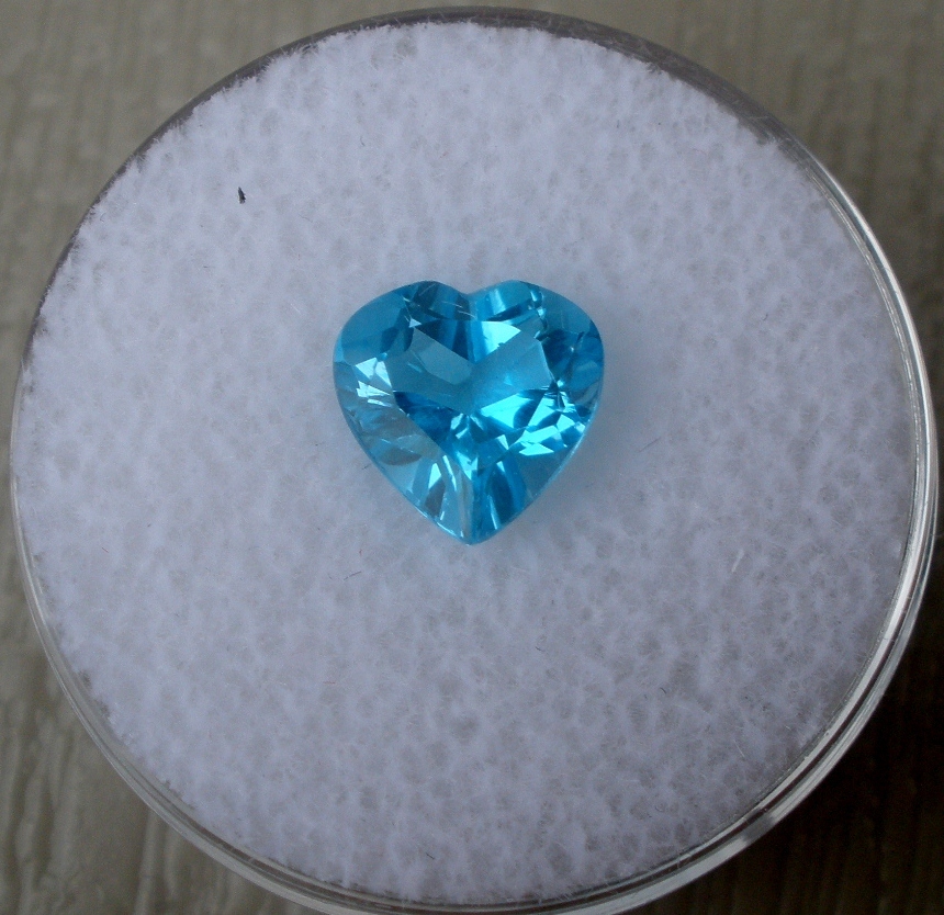 Swiss Blue Topaz Heart Loose Faceted Natural Gem 8mm