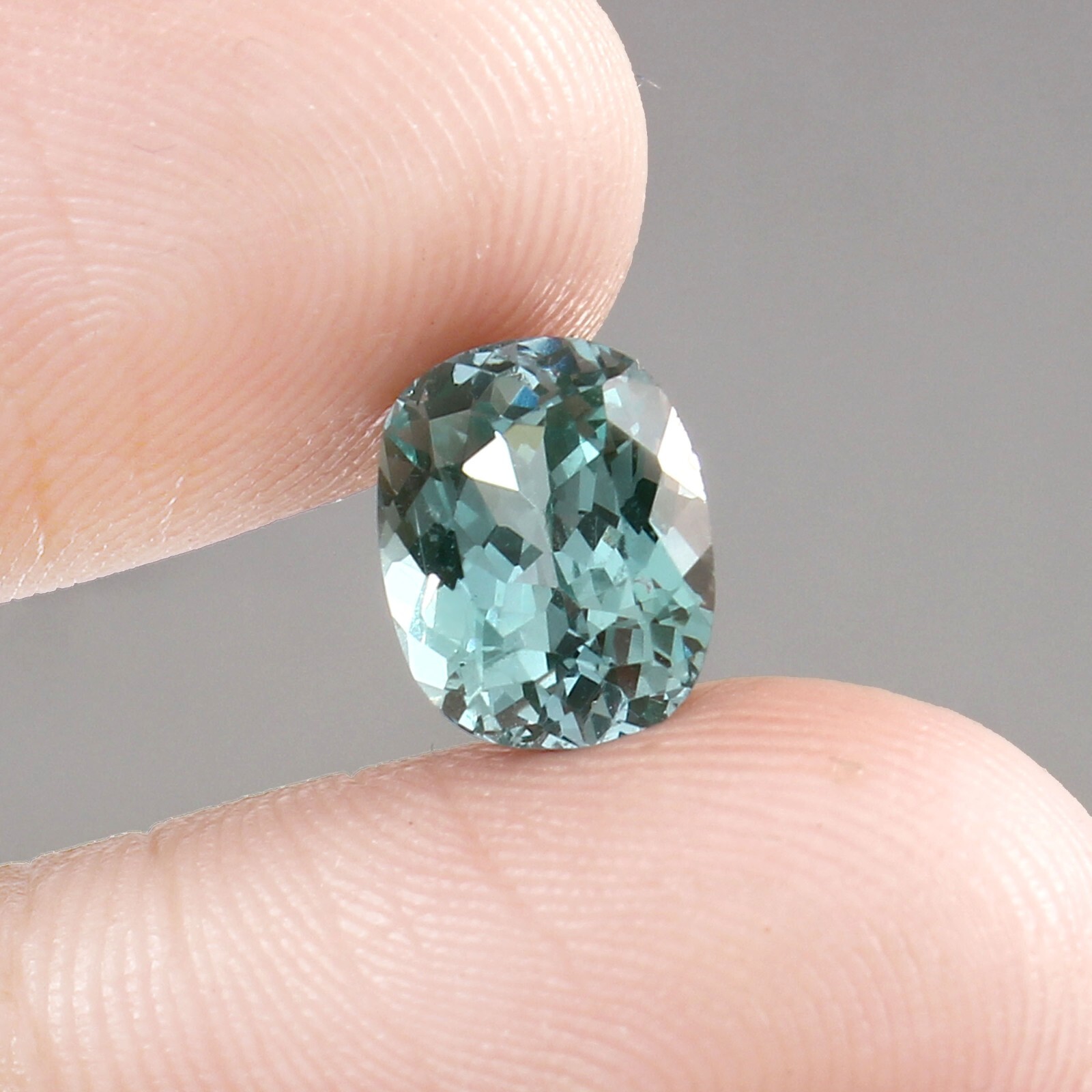 AAA Flawless Natural Ceylon Green Spinel Loose Cushion Gemstone Cut 2.40 CT