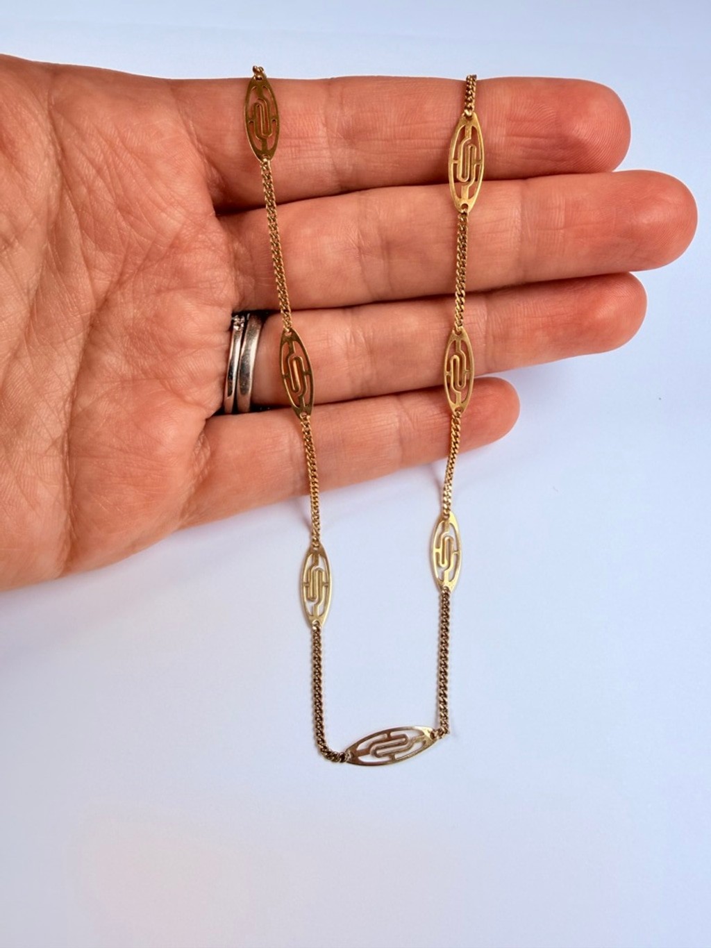 14K Solid Gold Unoaerre Geometric Ornate Curb Station Collar Vintage Necklace