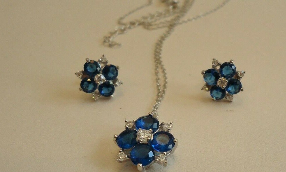 FLOWER DESIGN EARRING & NECKLACE PENDANT SET W/ LAB ACCENTS & TANZANITE/ 18”