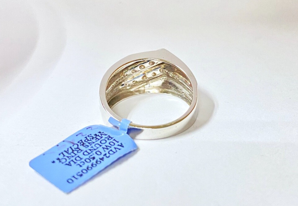 NEW 10k White Gold Men’s Ring with 0.50ctw Diamonds (Size 10.25) 5.3 gram