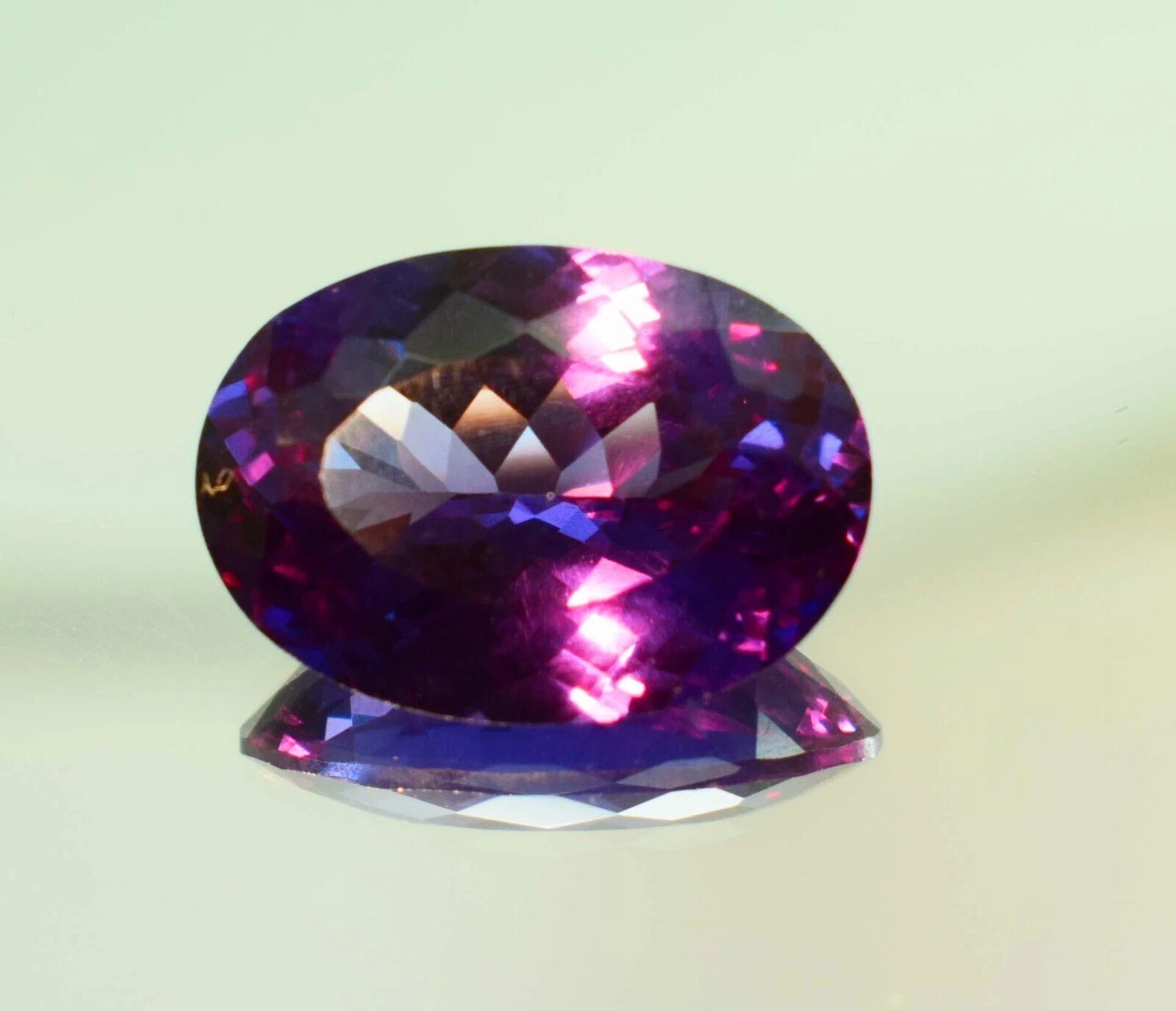 Alexandrite Russian ring Oval 10-11 Ct Natural color changing Certified Gemstone