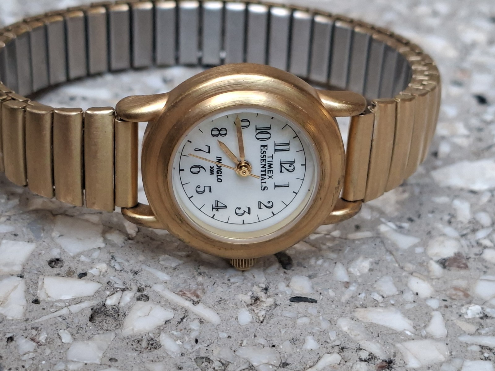 Timex Essentials Indiglo Gold Tone Quartz Watch Expansion Band WR 30M