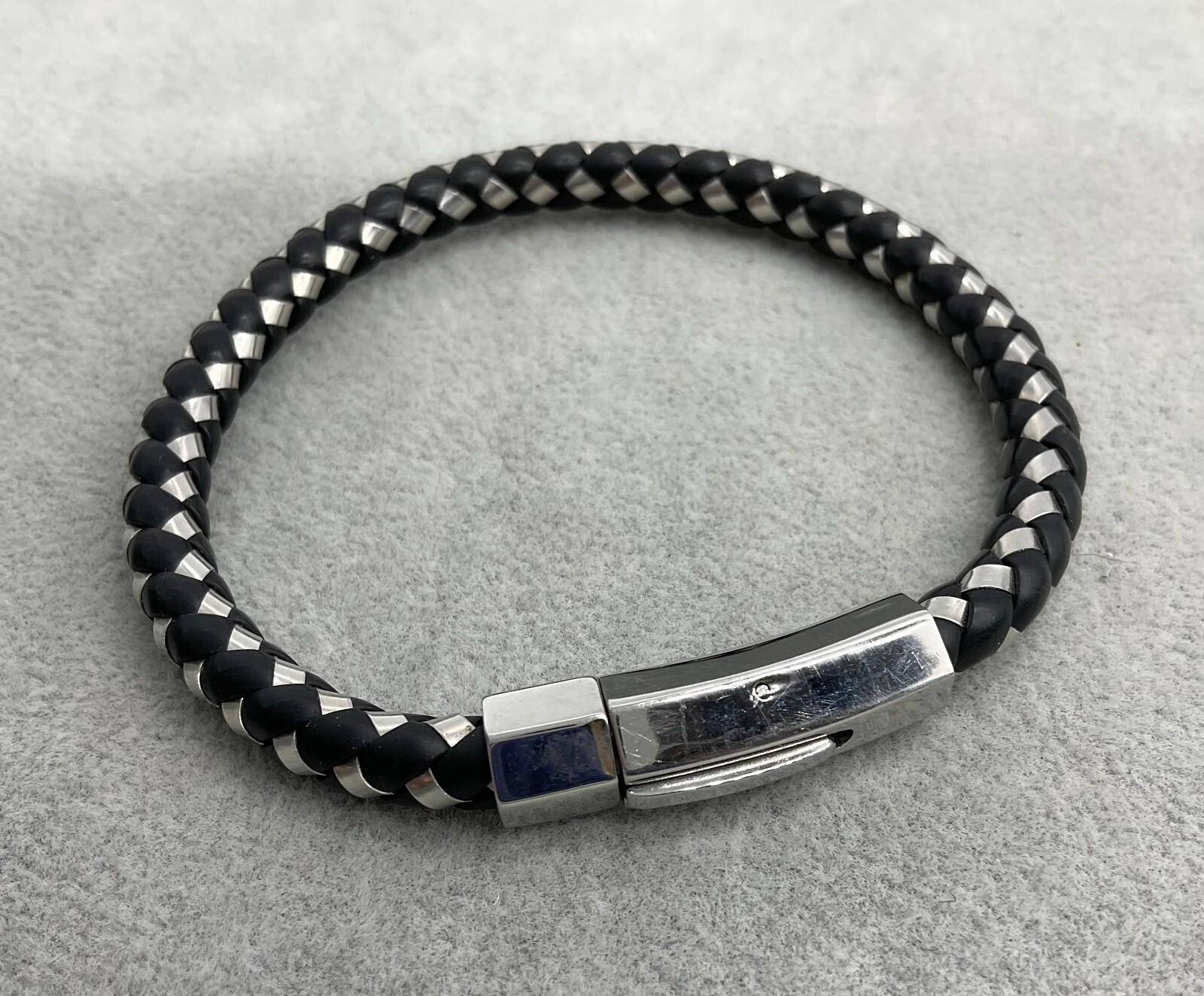 Michael Kors leather & stainless steel bracelet set in box *see description* N6