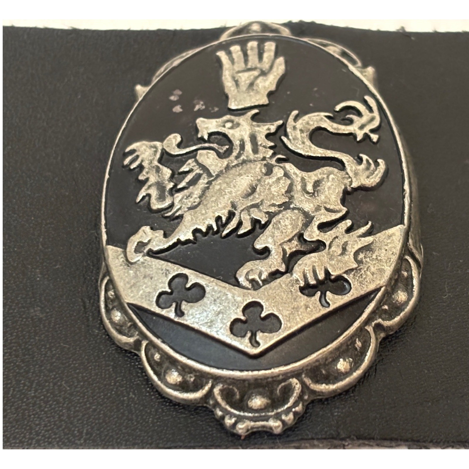 Twilight Saga New Moon Edward Cullen Crest Black Leather Cuff Bracelet Summit