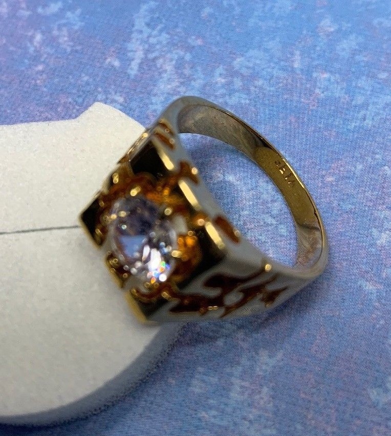 Signed SETA male or female ring with clear crystal, goldtone (NOS without tags)