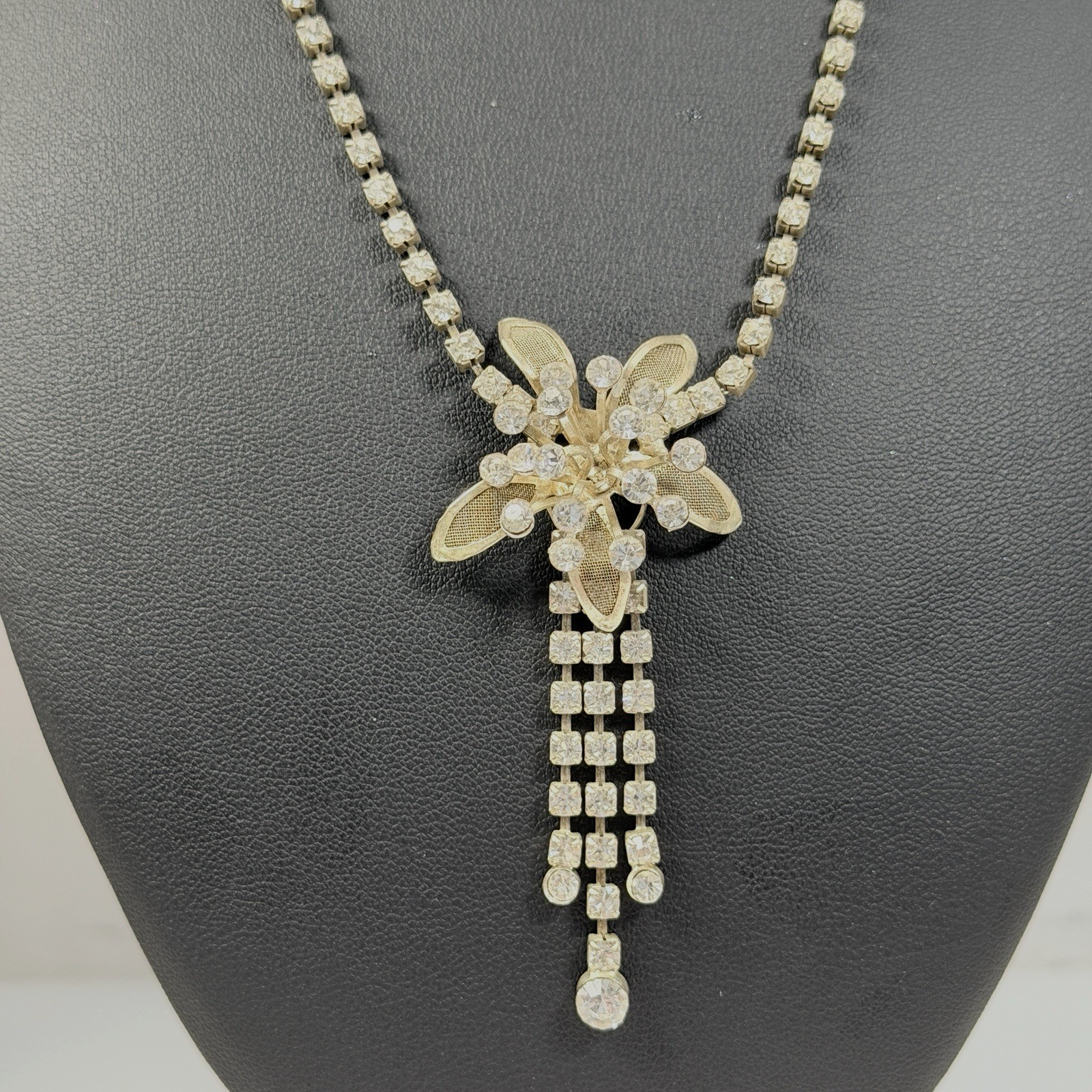 Vintage Rhinestone Necklace Choker Flower Lightweight Adjust up to 16″